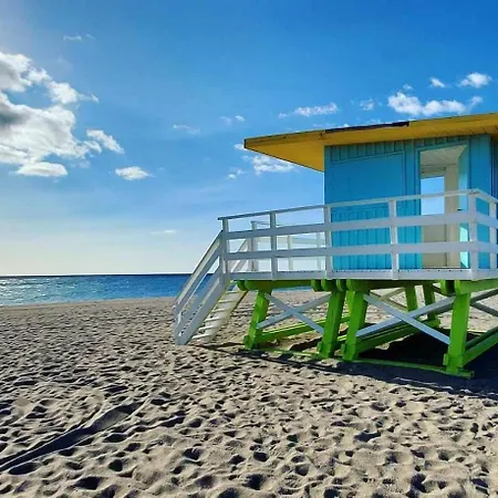 Propriete Pour 16 Personnes, 3 Logements, Draps Et Serviettes Non Fournis Propiedad 16 Personas, 3 Alojamientos, Sabanas Y Toallas No Incluidas For 16 People, 3 Accommodations, Sheets And Towels Not Provided Apartment