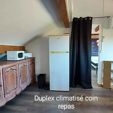 Propriete Pour 16 Personnes, 3 Logements, Draps Et Serviettes Non Fournis Propiedad 16 Personas, 3 Alojamientos, Sabanas Y Toallas No Incluidas For 16 People, 3 Accommodations, Sheets And Towels Not Provided