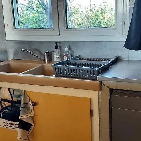 Propriete Pour 16 Personnes, 3 Logements, Draps Et Serviettes Non Fournis Propiedad 16 Personas, 3 Alojamientos, Sabanas Y Toallas No Incluidas For 16 People, 3 Accommodations, Sheets And Towels Not Provided Le Barcares