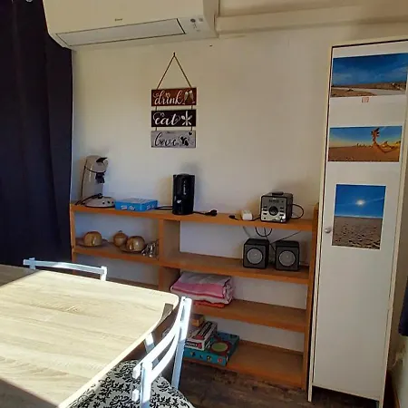 Propriete Pour 16 Personnes, 3 Logements, Draps Et Serviettes Non Fournis Propiedad 16 Personas, 3 Alojamientos, Sabanas Y Toallas No Incluidas For 16 People, 3 Accommodations, Sheets And Towels Not Provided Apartment