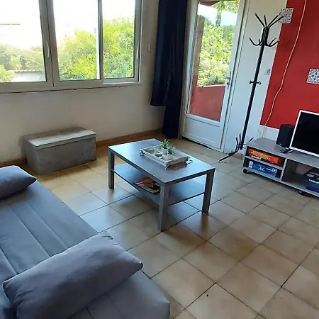 Propriete Pour 16 Personnes, 3 Logements, Draps Et Serviettes Non Fournis Propiedad 16 Personas, 3 Alojamientos, Sabanas Y Toallas No Incluidas For 16 People, 3 Accommodations, Sheets And Towels Not Provided * Le Barcares