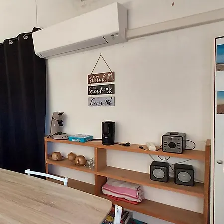 Propriete Pour 16 Personnes, 3 Logements, Draps Et Serviettes Non Fournis Propiedad 16 Personas, 3 Alojamientos, Sabanas Y Toallas No Incluidas For 16 People, 3 Accommodations, Sheets And Towels Not Provided Apartment *